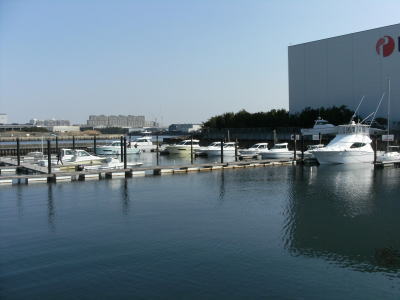 ヤンマー ボートショー 浦安マリーナ 001.jpg